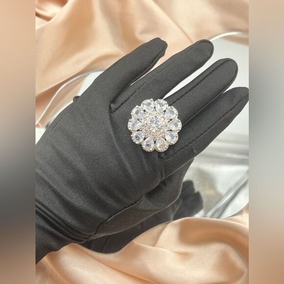 Sterling Silver Floral Cocktail Ring - Picture 6 of 7